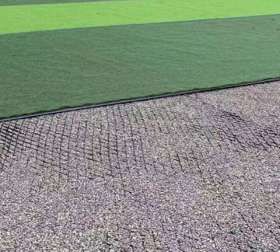 浅谈混合型塑胶跑道材料的特点！。