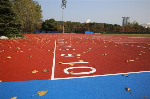 塑胶跑道